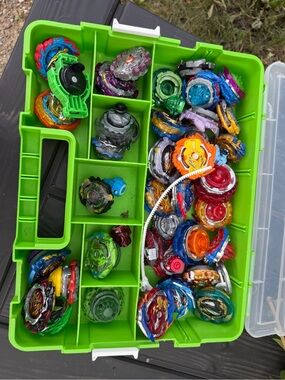 Assorted BeyBlade Kids Toy Spinning Tops bundle Bright Green Carrying Case